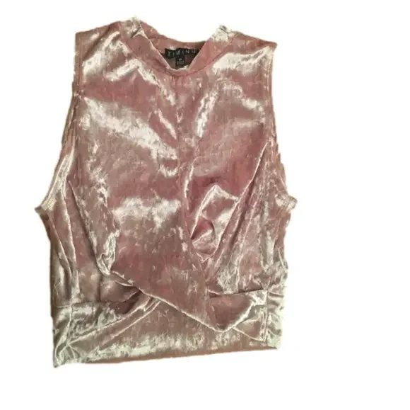 TIMING | Crop Top - Picture 1 of 2